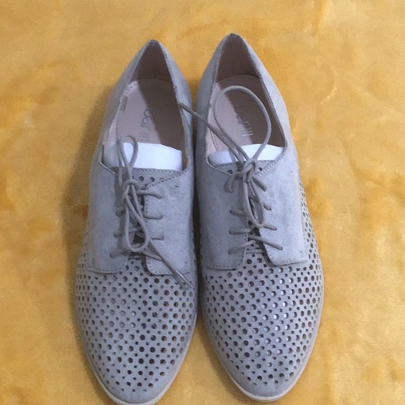 EUC BAR III “Gelsey” Suede Light Gray Lace Up Oxford Shoes Low Heels - Picture 3 of 16
